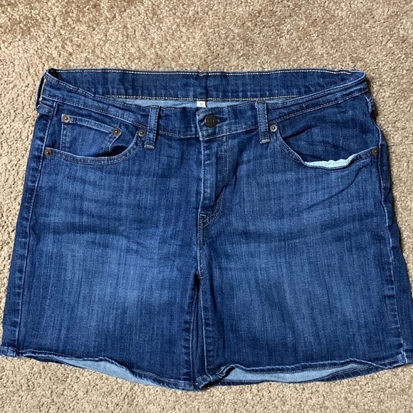 Levi Jean shorts Sz 31, good condition, measurements below - Picture 1 of 4